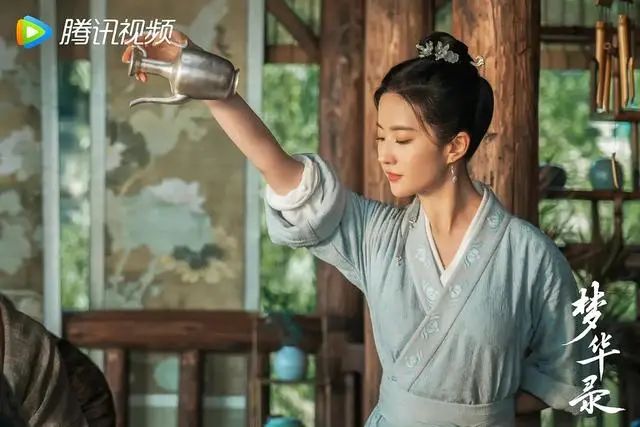 新疆被游客挤爆!旅游行业如何做好暑假公关传播?